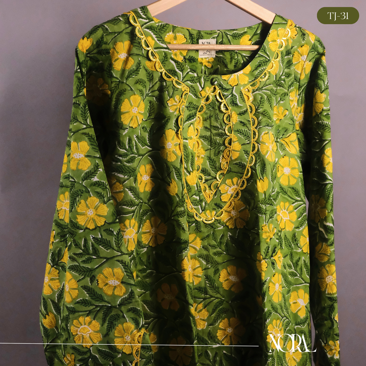 Taj’3 - Dress