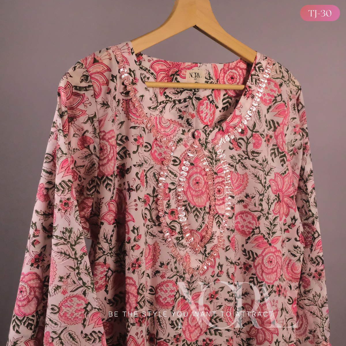 Taj’3 - Dress