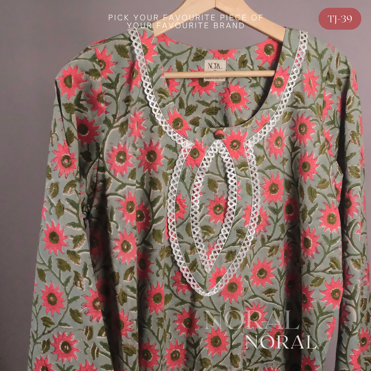 Taj’3 - Dress